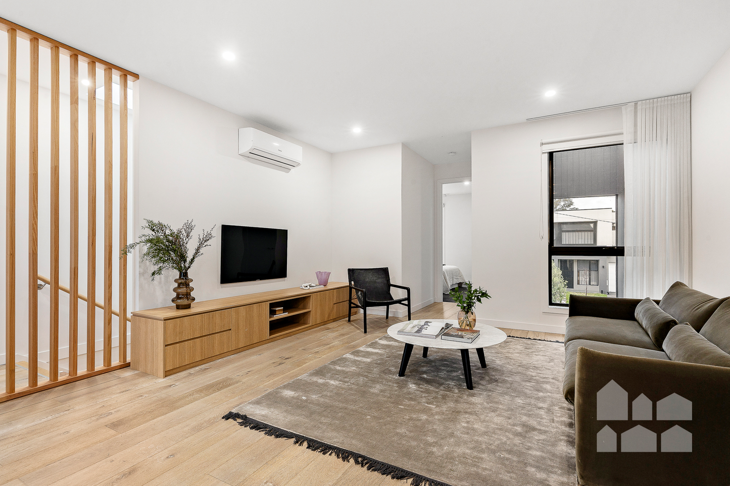 House 8